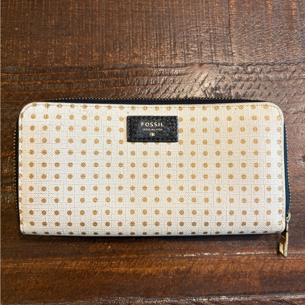 Fossil Cream and Gold Polka Dot Wallet